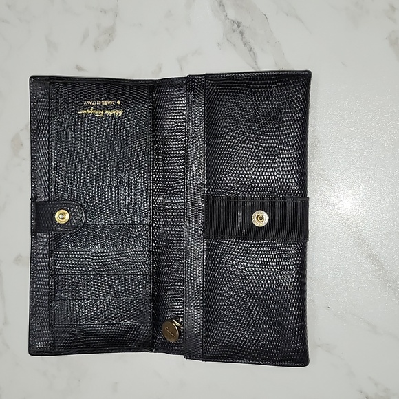 Salvatore Ferragamo Wallet - Picture 7 of 13